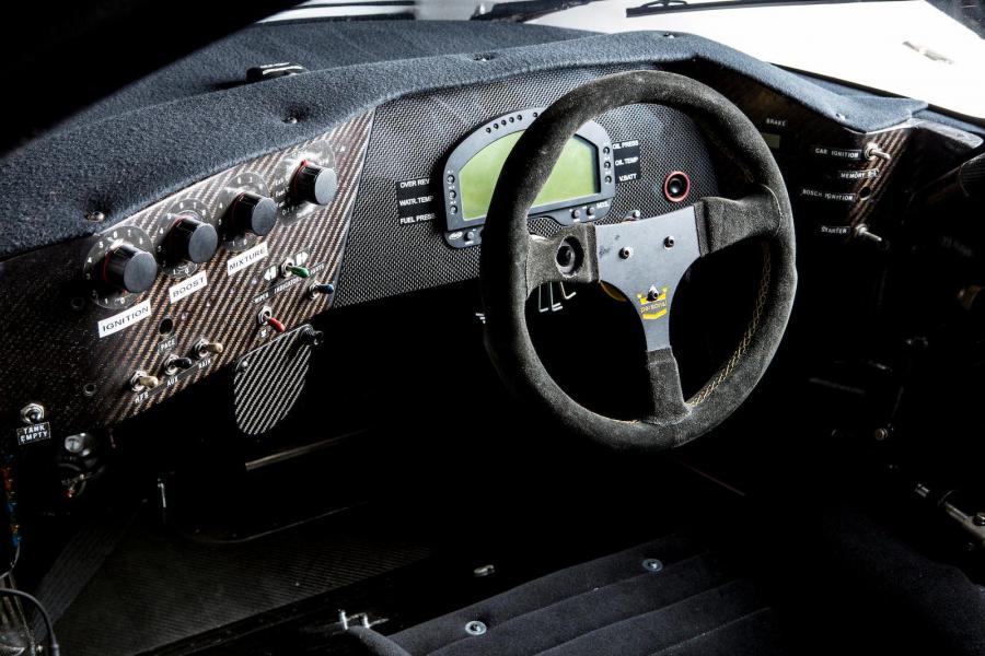 Торпедо Jaguar XJR11 1990 года  (фото 12 из 16)